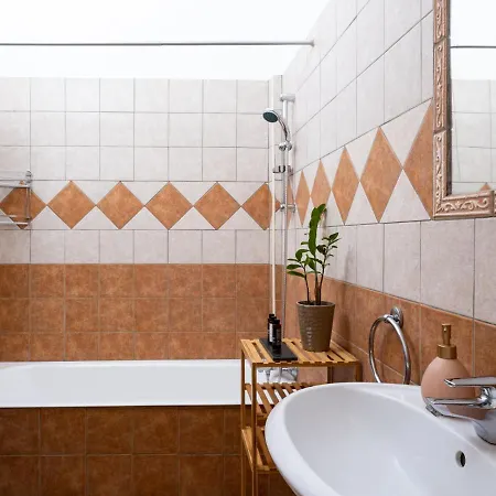 Amberturtle Design With Private Pool * Peyia